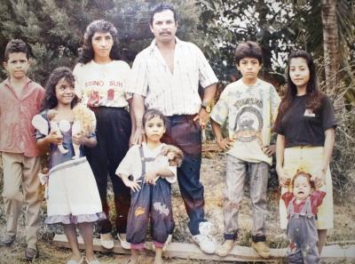 La familia Zambrano Martinez con Jhon de pequeño